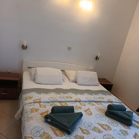 Ferienwohnung Sea & Honey Krk Town Exterior foto