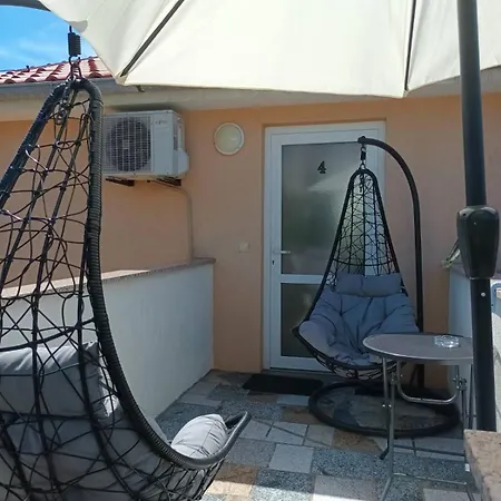 Ferienwohnung Sea & Honey Krk Town Exterior foto