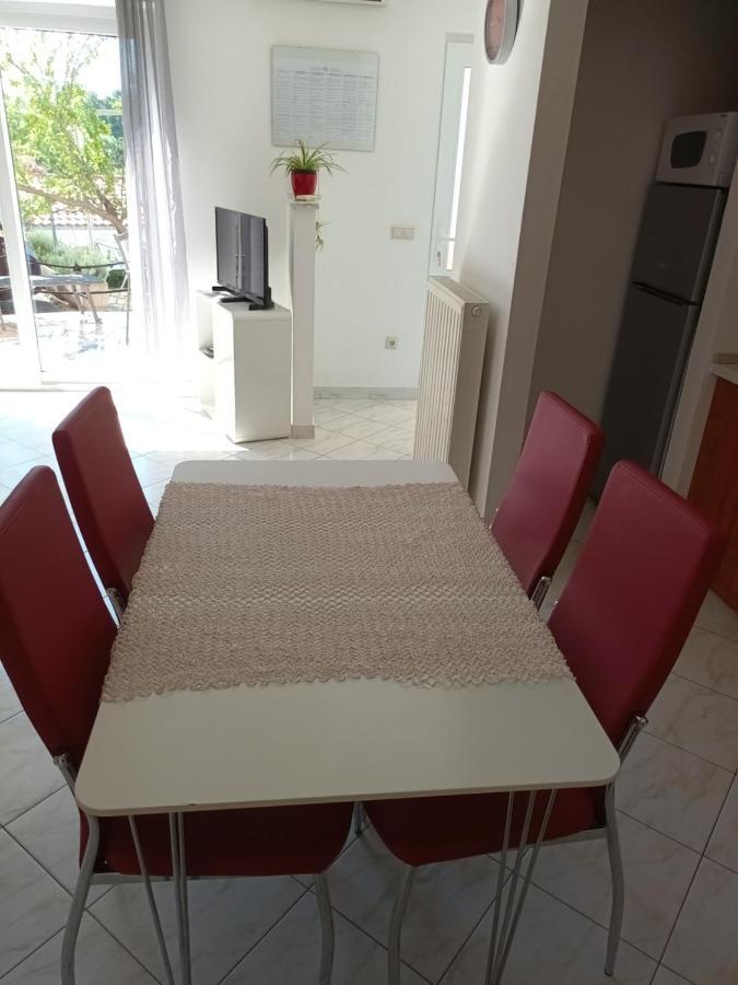 Apartment Sea & Honey Krk Town