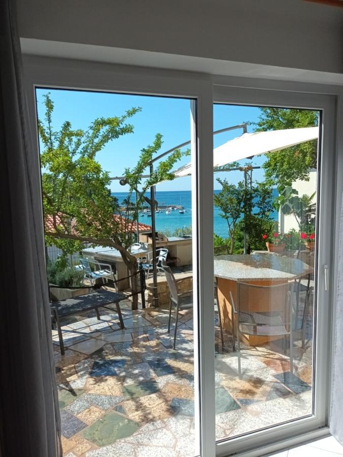 Sea & Honey Apartment